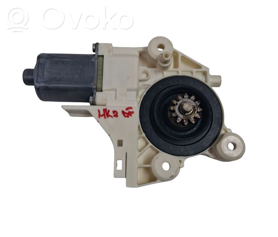 Kulmaikkunalasi   4M5T14553