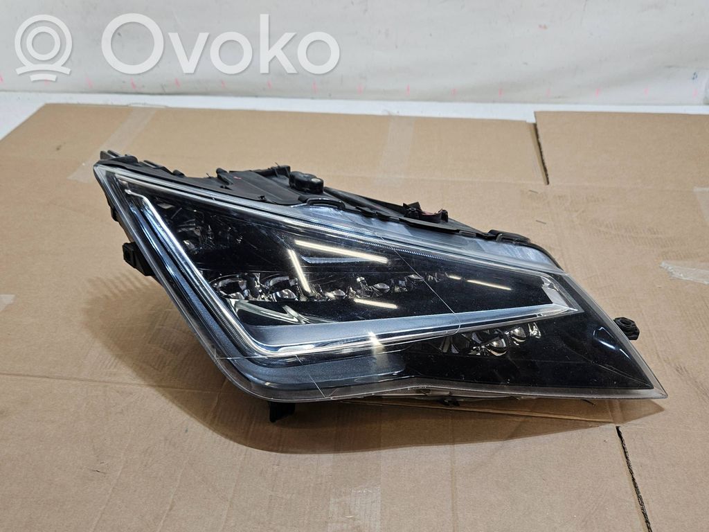 Seat Leon (5F) Phare frontale 