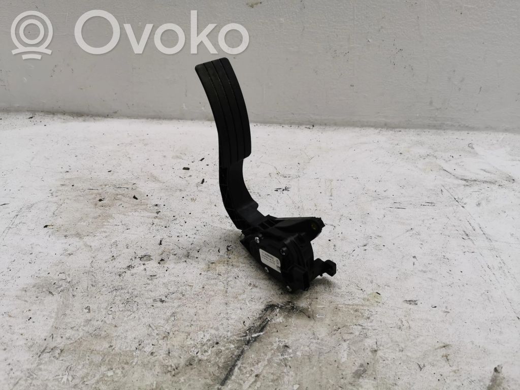 Renault Captur Accelerator throttle pedal 