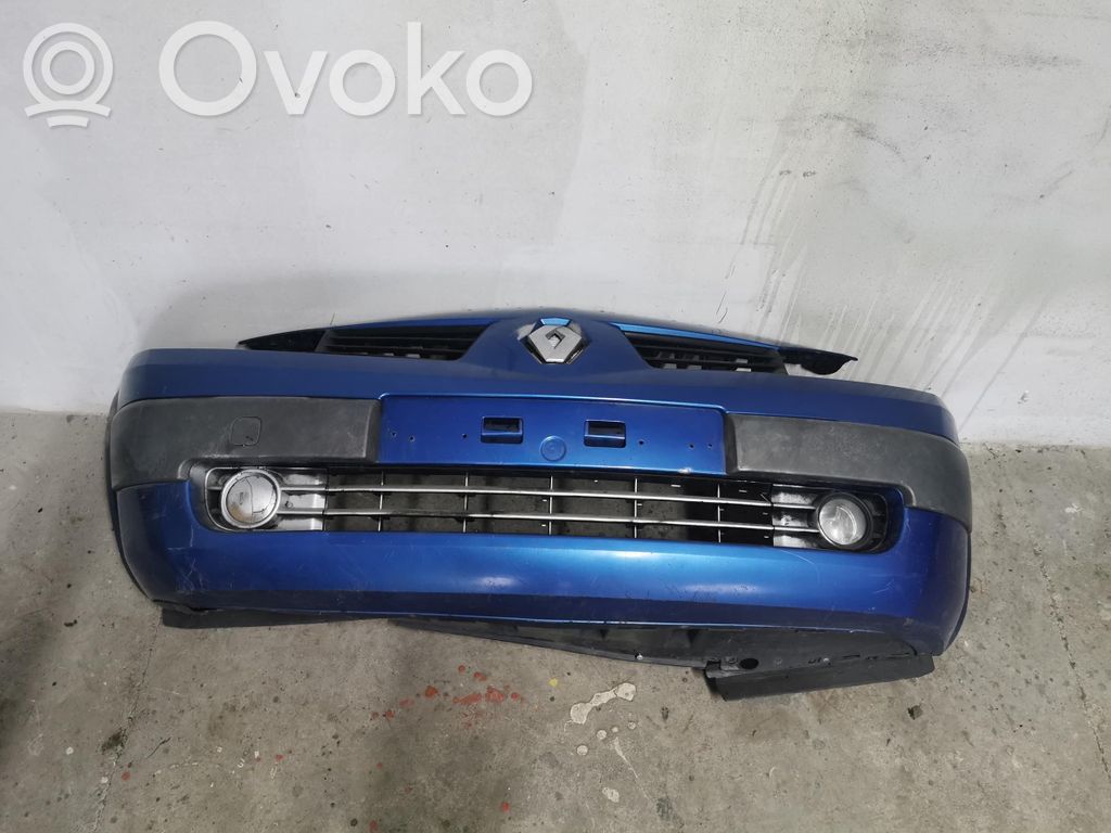 Renault Megane II Parachoques delantero 