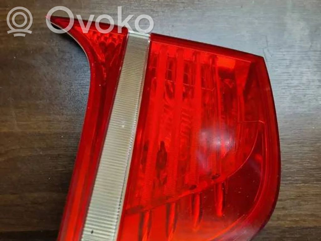 BMW X5 E70 Lampy tylnej klapy bagażnika 