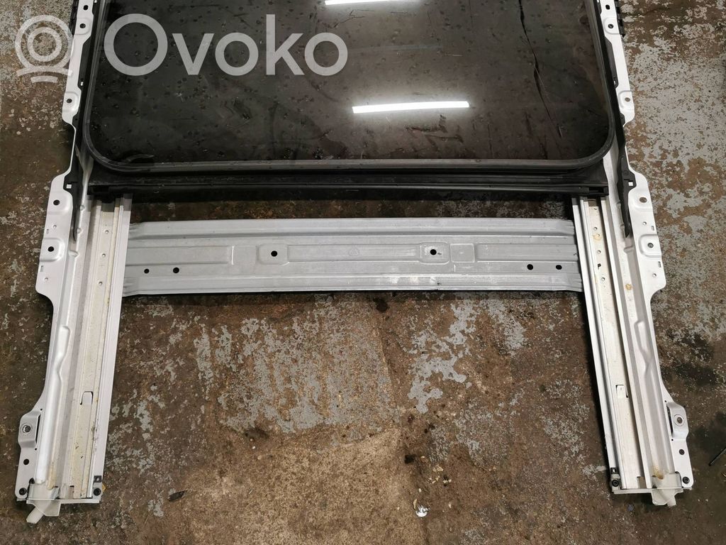Mercedes-Benz EQC Kit tettuccio apribile 