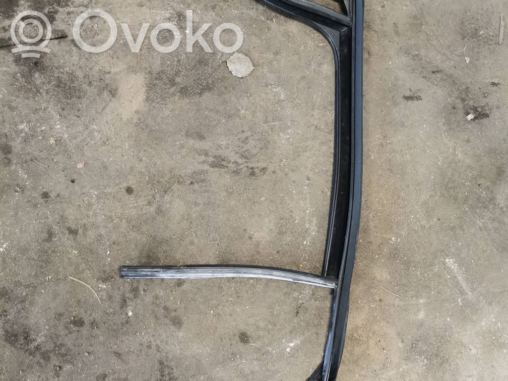 Mercedes-Benz GLC X253 C253 Galinių durų stiklo rėmas 