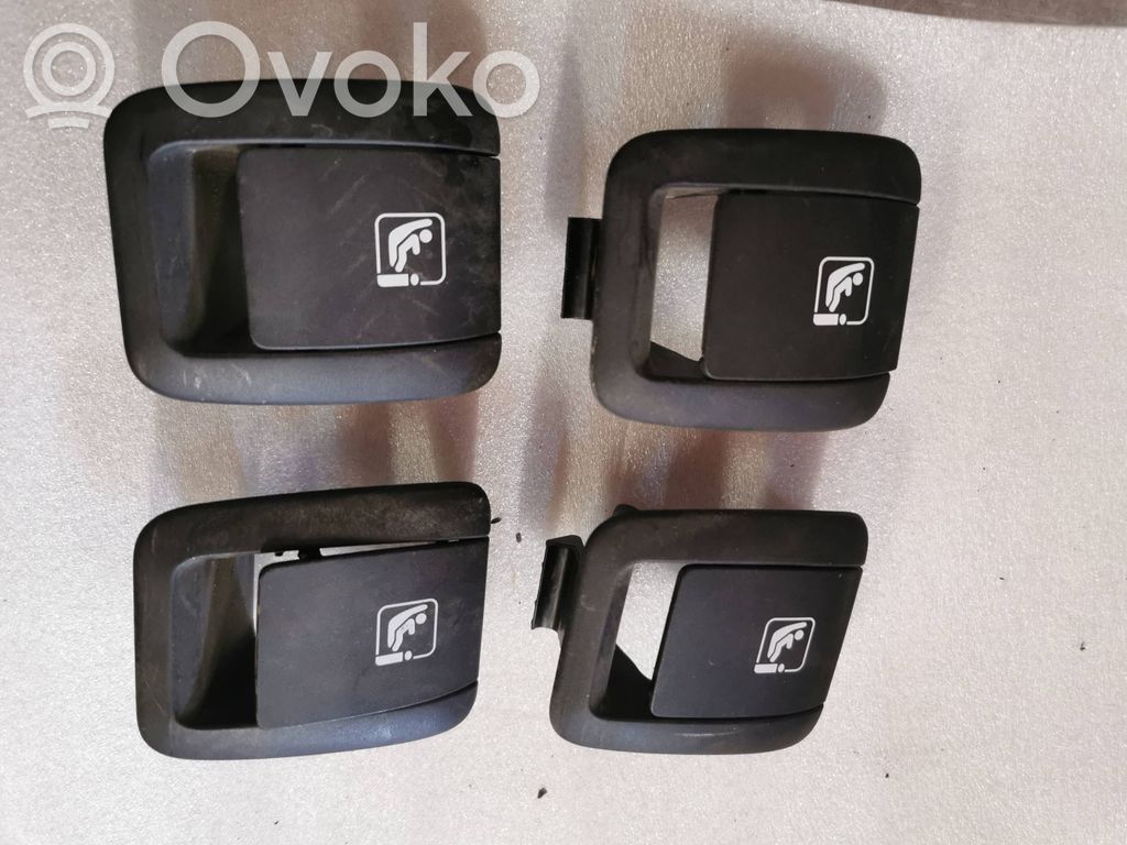 BMW 5 G30 G31 G38 Osłona / zaślepka ISOFIX 