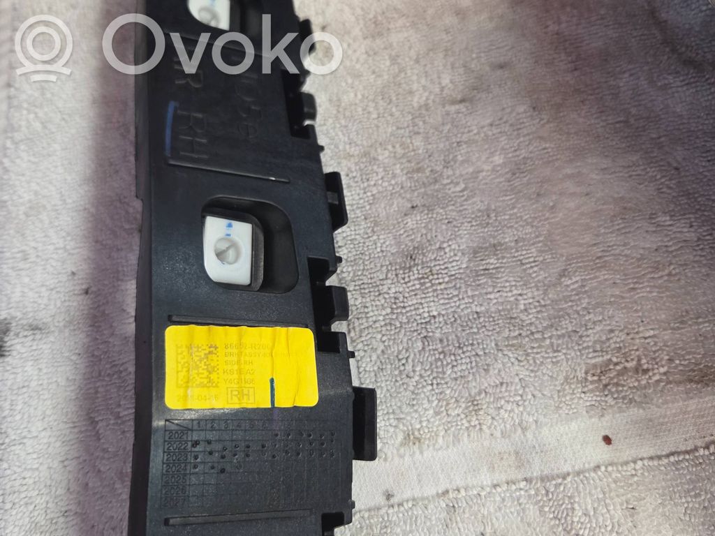 KIA Sportage Uchwyt / Mocowanie zderzaka tylnego 