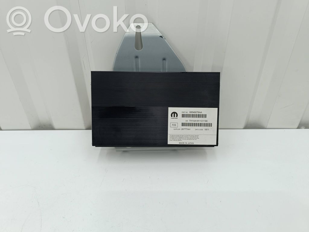 Vahvistin   68549076AA,26777AH,TH1AA181101190