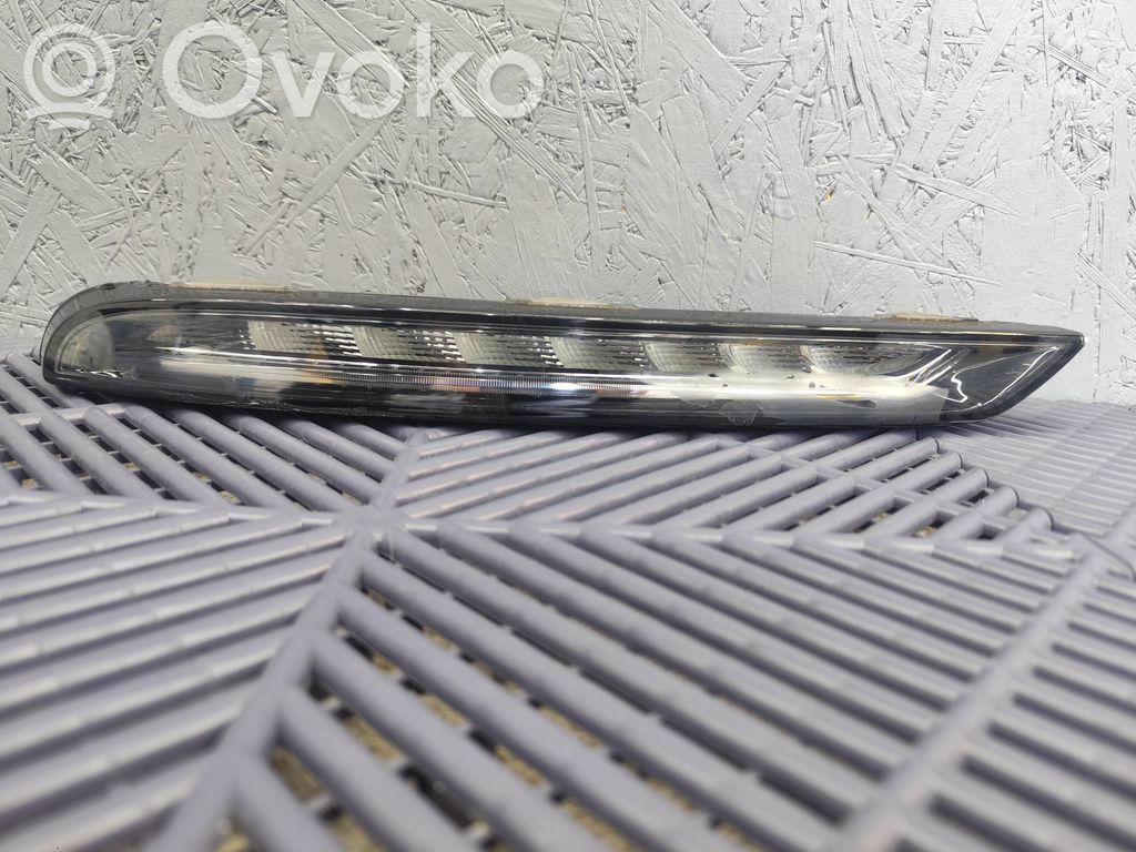Etusumuvalo   95B941182A,2BE01145002,T95B021,145002002179