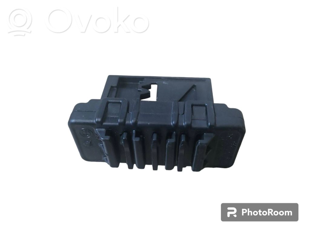 BMW X5 F15 Other relay 