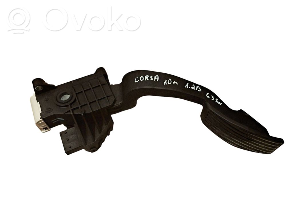 Opel Corsa D Accelerator throttle pedal 