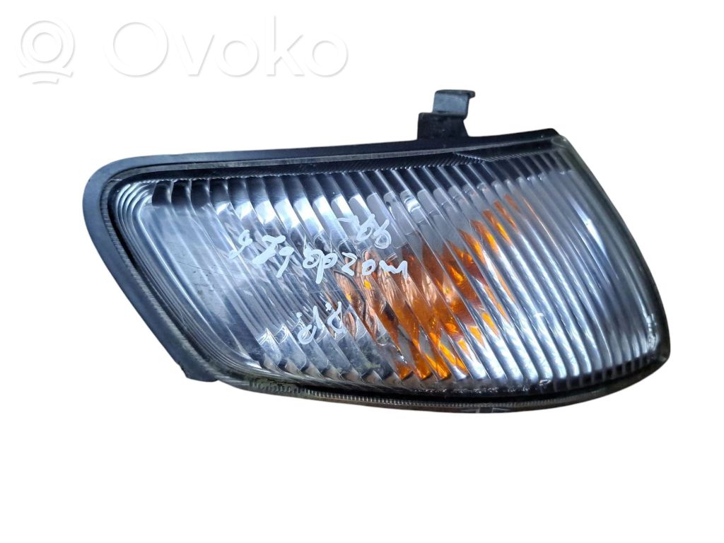 Mazda 626 Front indicator light 