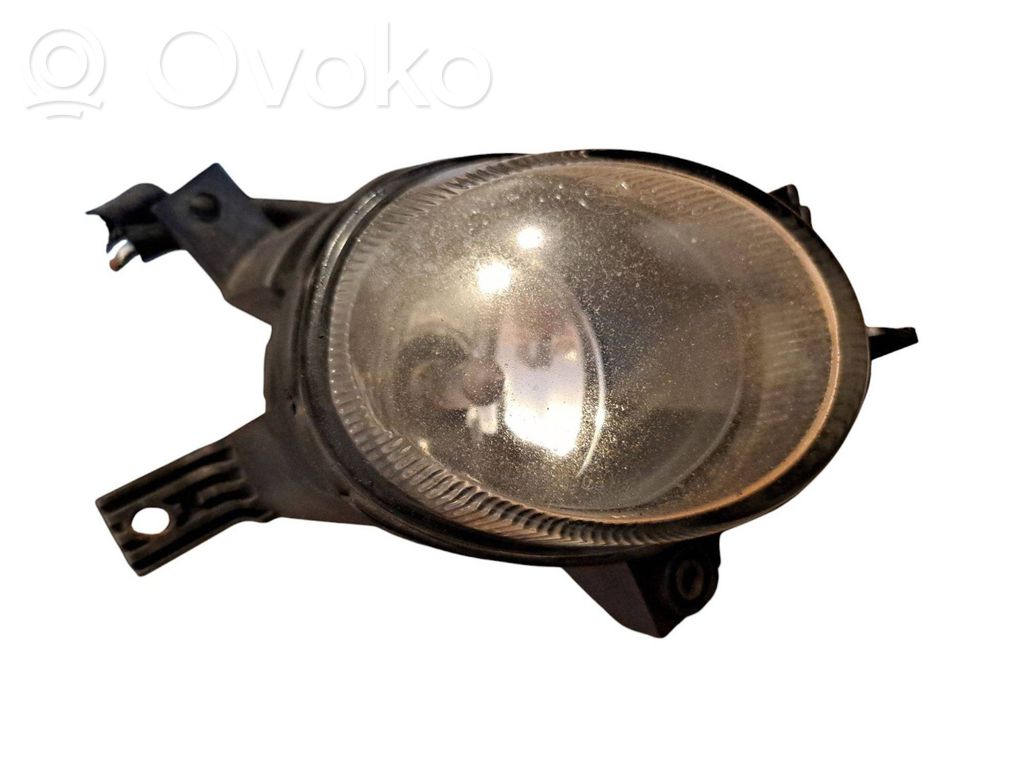 Audi A4 S4 B7 8E 8H Etusumuvalo 