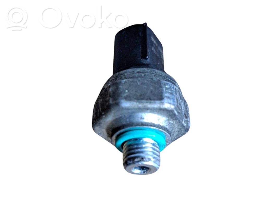 BMW 1 E81 E87 Air conditioning (A/C) pressure sensor 