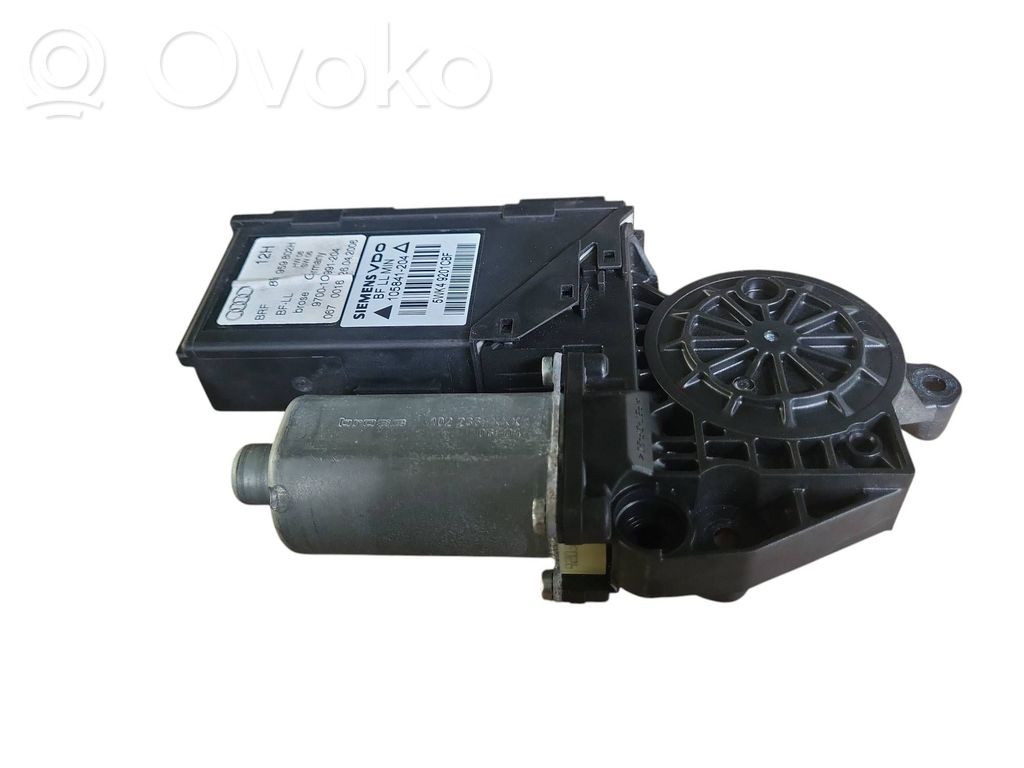 Audi A4 S4 B7 8E 8H Silnik regulatora szyby drzwi przednich 