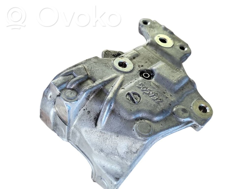 Peugeot Partner Engine mounting bracket 