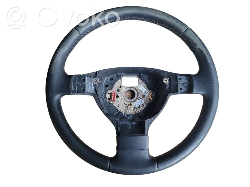 Volkswagen PASSAT B6 Steering wheel 