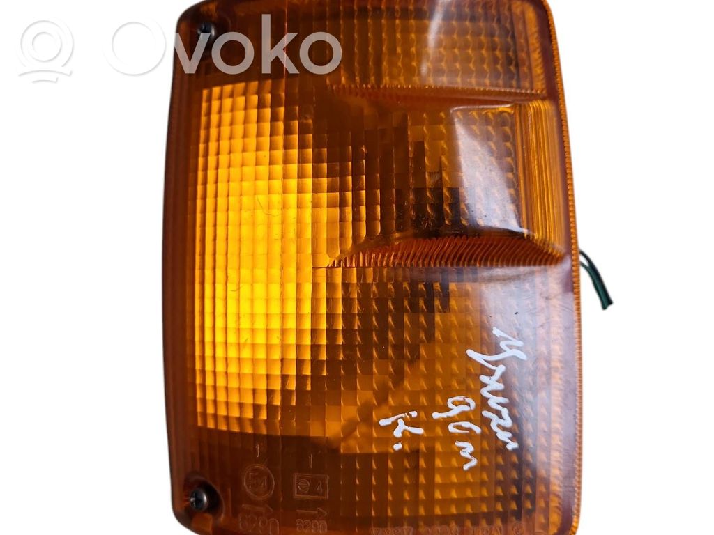 Isuzu Trooper Front indicator light 