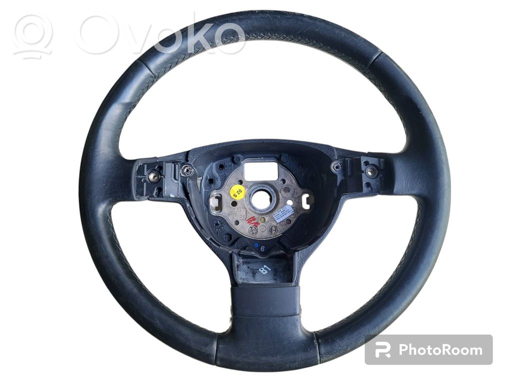 Volkswagen PASSAT B6 Steering wheel 