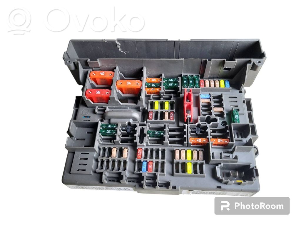 BMW 3 E90 E91 Fuse module 
