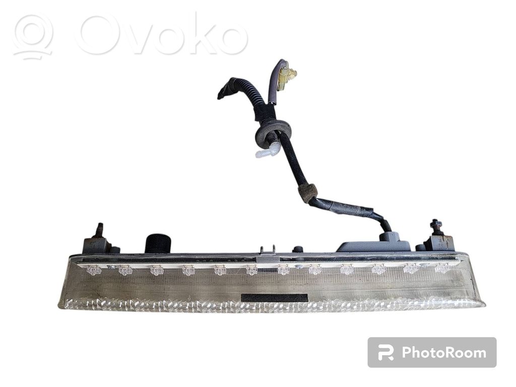 Subaru Legacy Third/center stoplight 