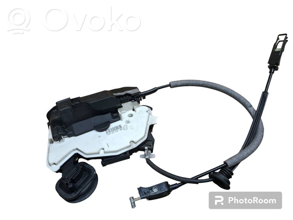 Volkswagen Golf VI Zamek drzwi tylnych 