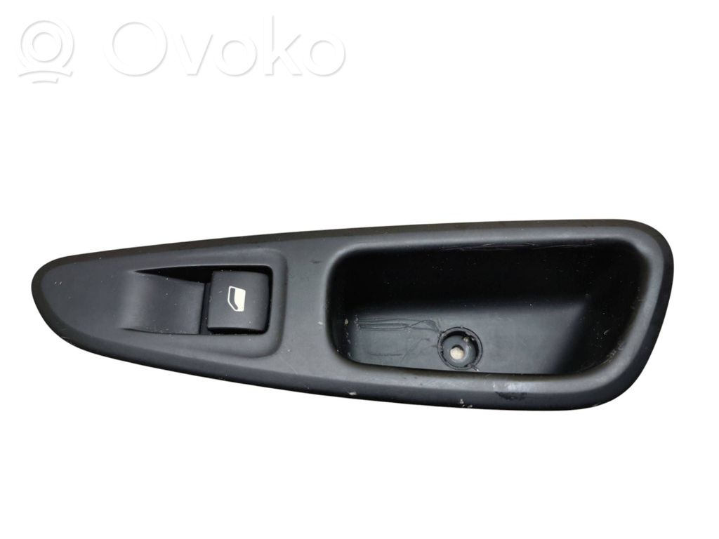 Peugeot 308 Electric window control switch 