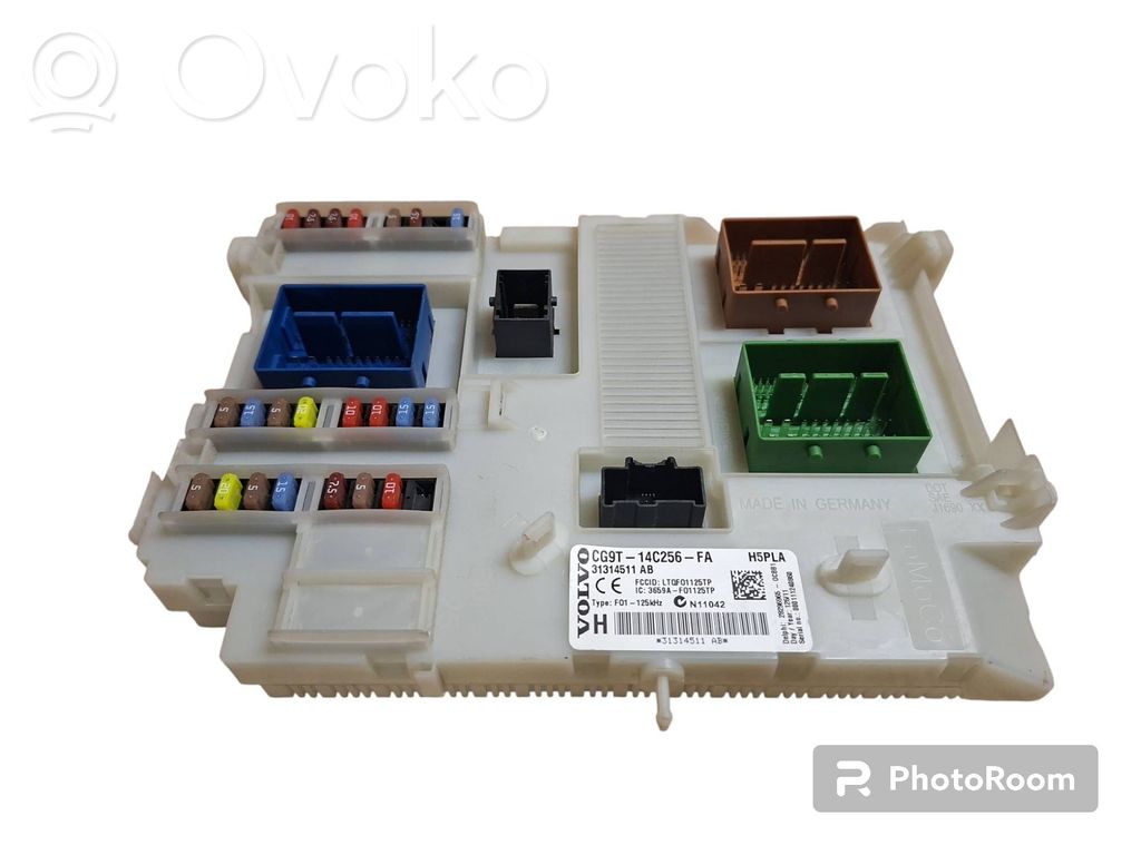 Volvo V60 Fuse module 