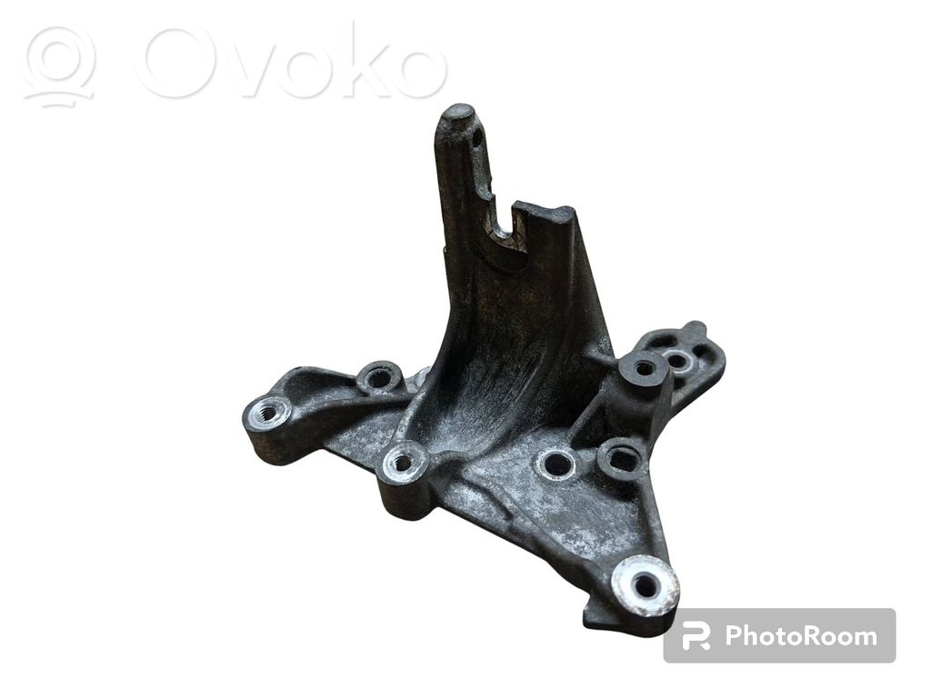 Engine mounting bracket   9656392880