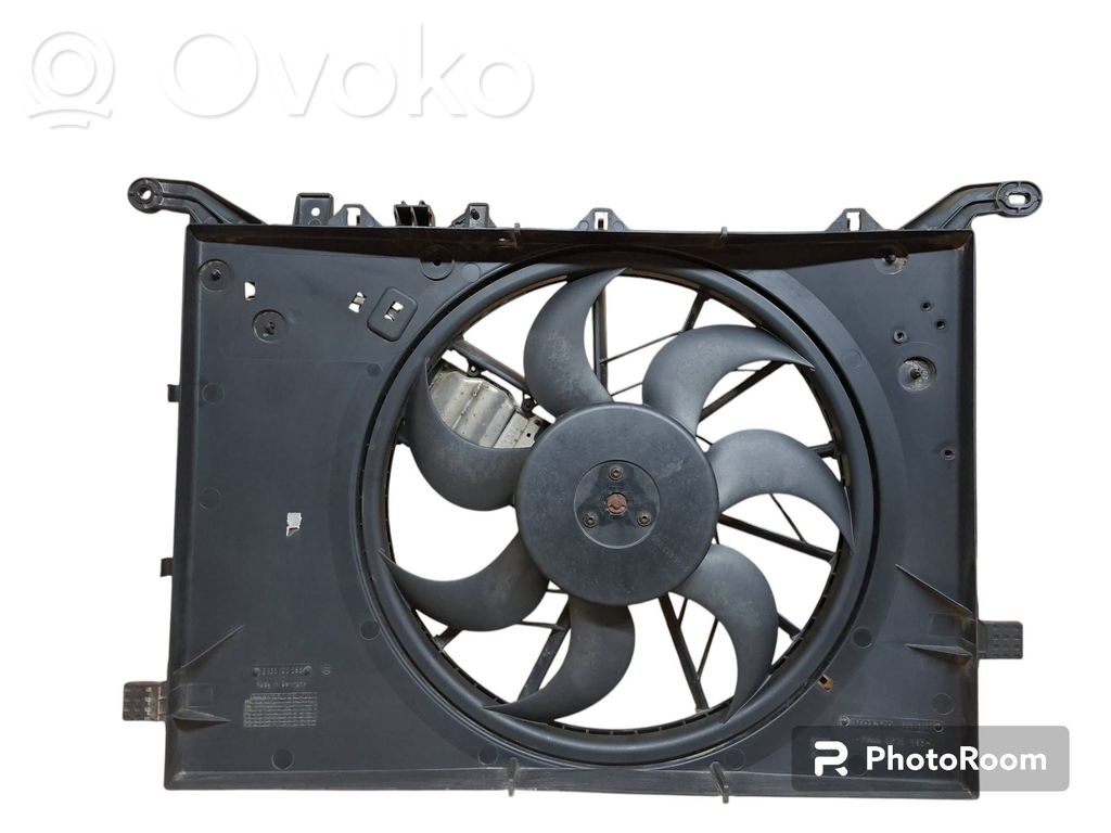 Volvo V70 Elektrisks radiatoru ventilators 