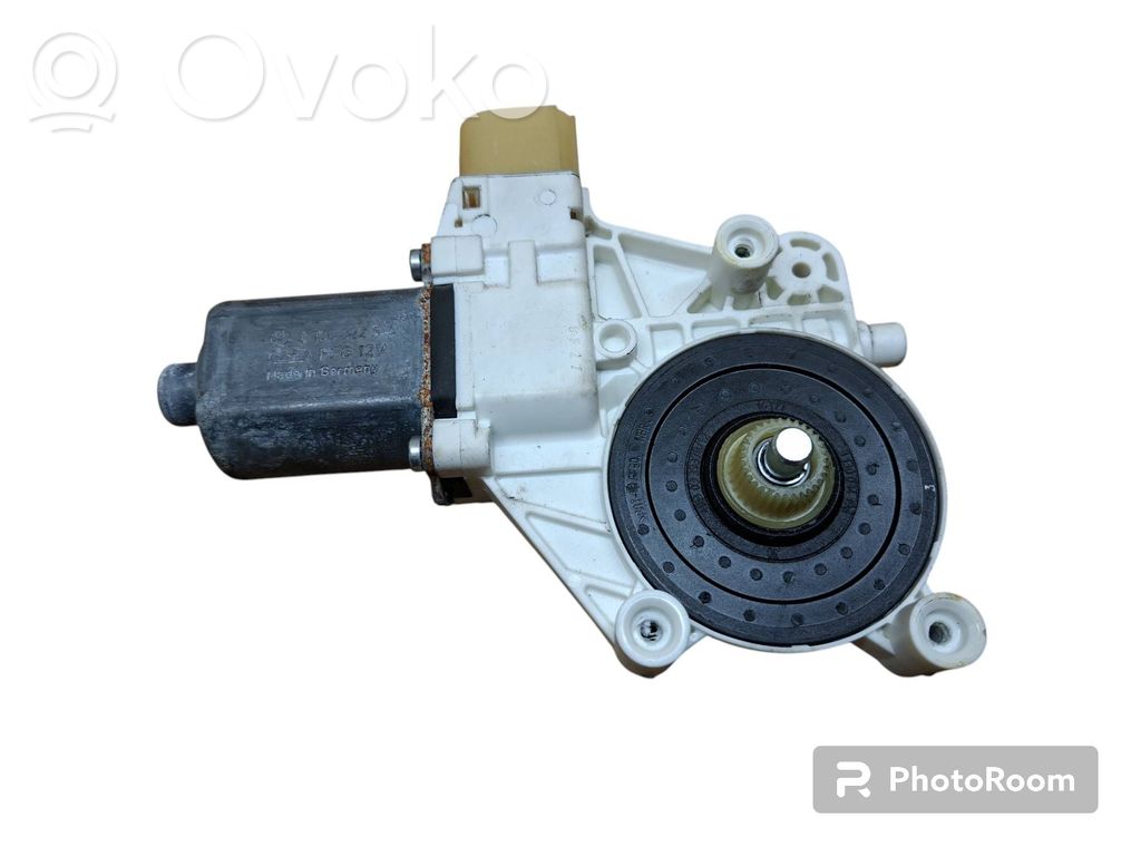 BMW 7 F01 F02 F03 F04 Silniczek podnoszenia szyby drzwi tylnych 