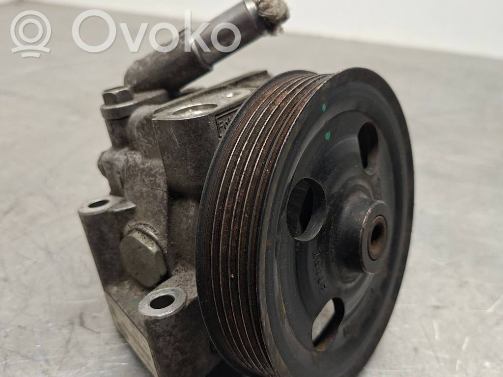 Ford Mondeo MK IV Ohjaustehostimen pumppu 