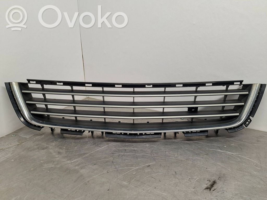 Opel Astra H Front bumper lower grill 