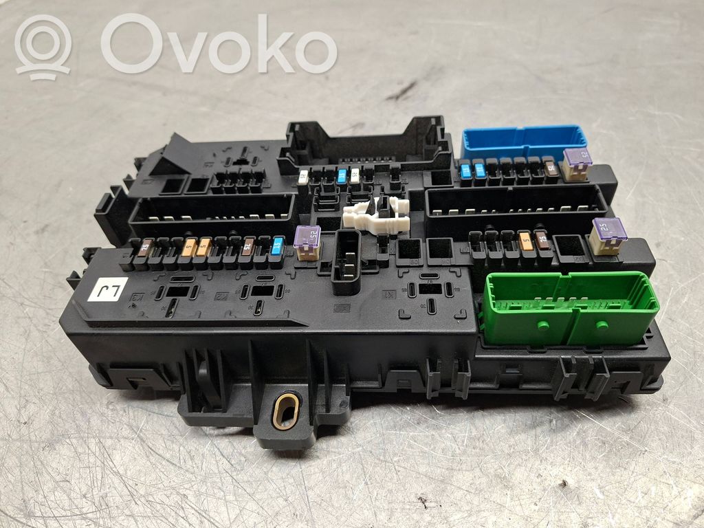Opel Astra H Module de fusibles 