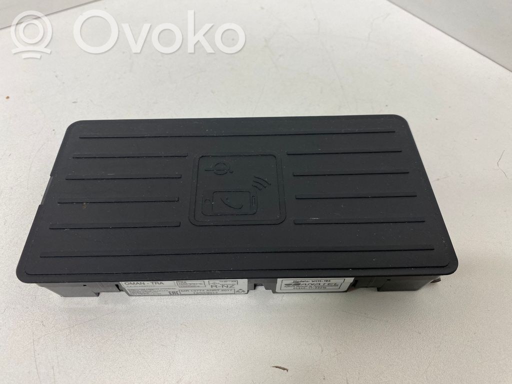 Volkswagen Touareg III Wireless charging module 