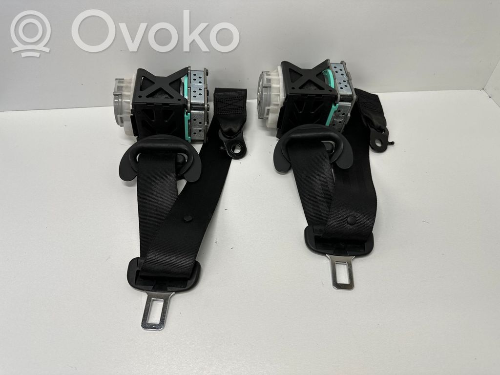 Porsche Cayenne (92A) Cinturón trasero 