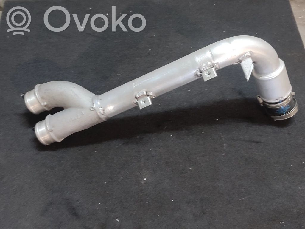 Porsche Cayenne (92A) Tubo flessibile intercooler 