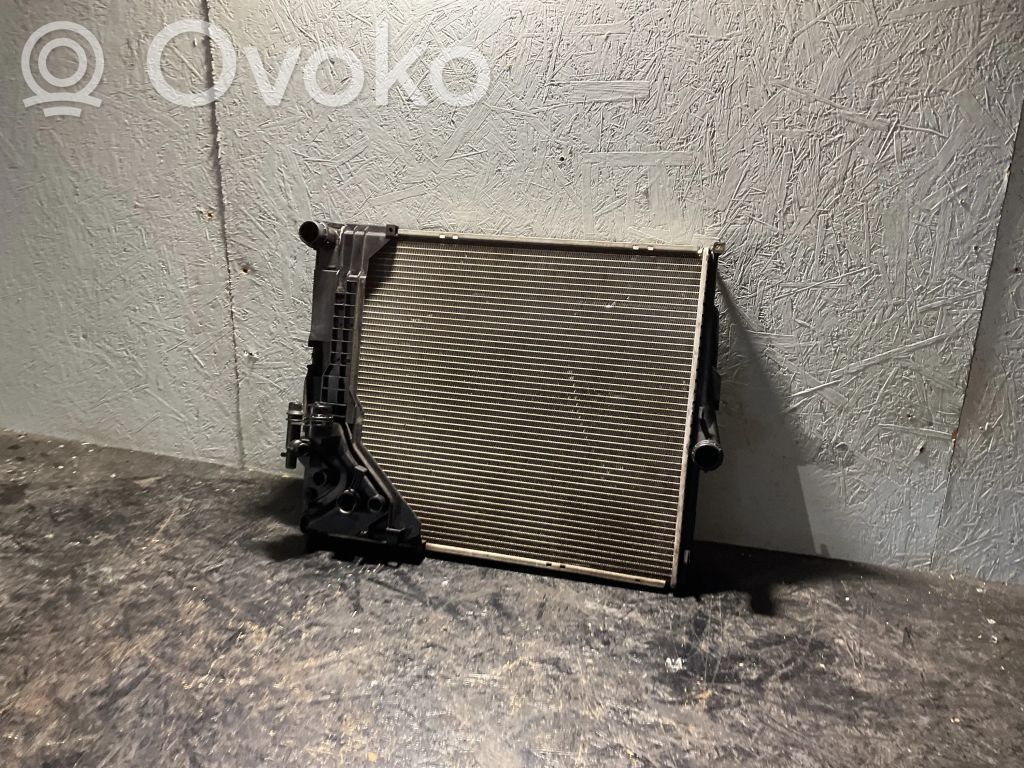 BMW X3 E83 Aušinimo skysčio radiatorius 