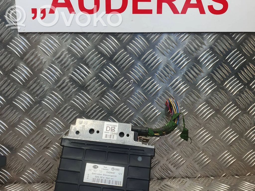 Audi 80 90 S2 B4 Gearbox control unit/module 