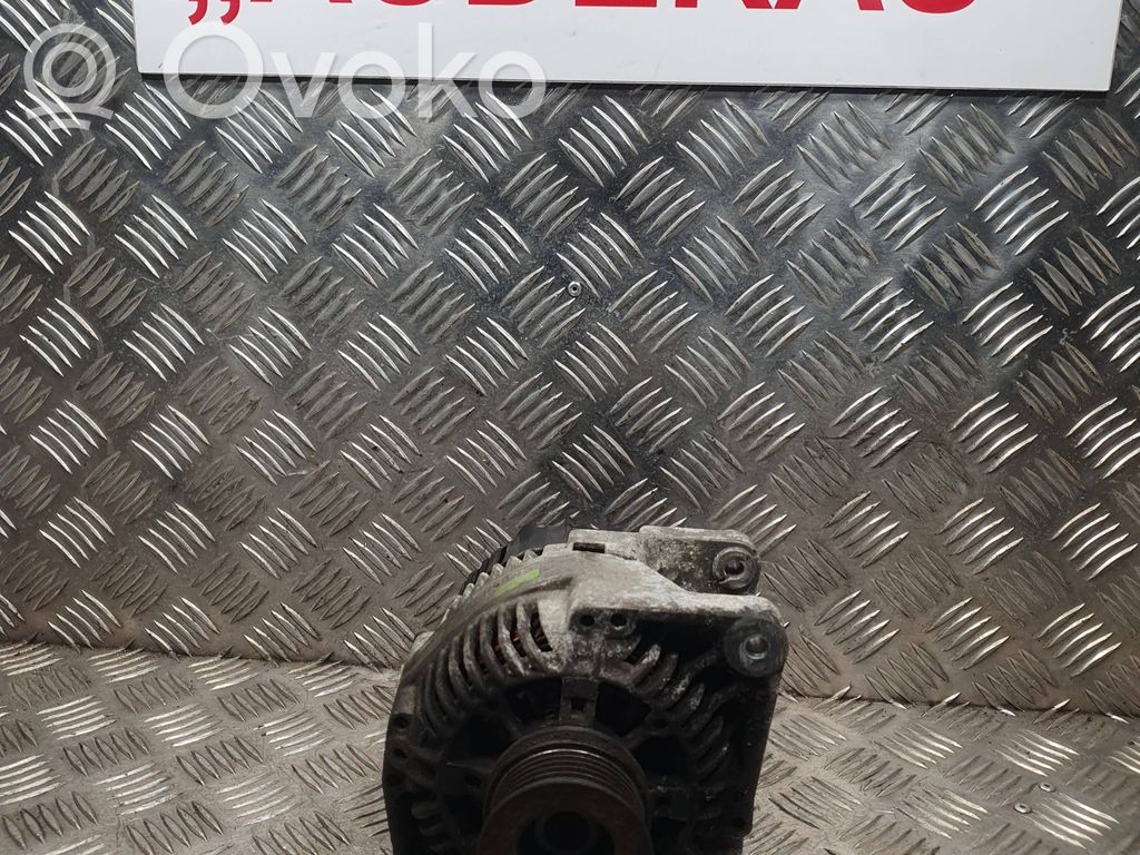Renault Safrane Ģenerators 