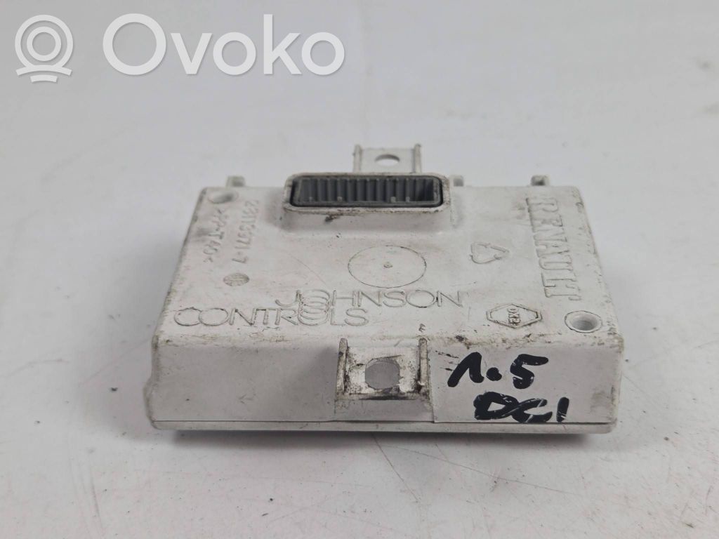 Moduł / Sterownik GPS   280380655R,1917779S,S011V87,60783386,P11917