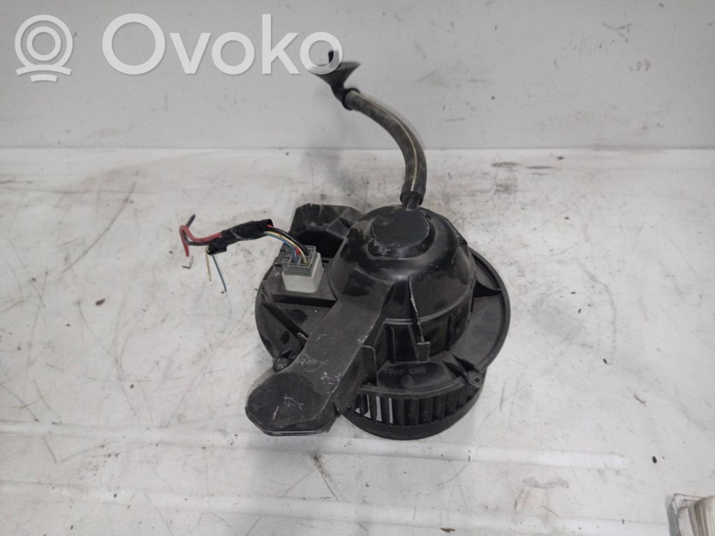 Volvo V70 Pečiuko ventiliatorius/ putikas 