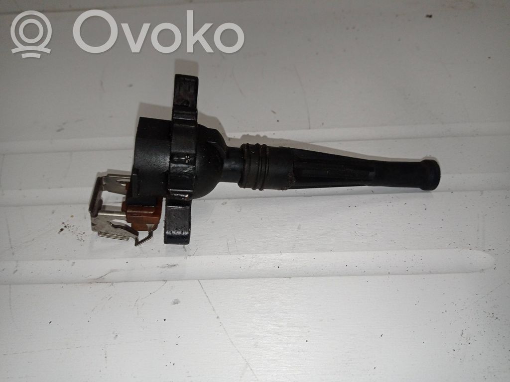 High voltage ignition coil   1748017,11860,221197,0221504029,11860T,12131703227,12131703228,12131748017,12131748018,12137599219,12139067830,133804,1404309,1491600300,1703227,1703228,1703825,1748018,1970352,1970413,500960755,7599219,880045B,9067830,GCL307,NEC000020,NEC000040,NEC101000,NEC101000L,NEC101010,ZS302