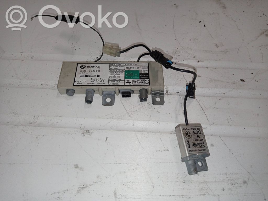 BMW 7 E38 Aerial antenna amplifier 