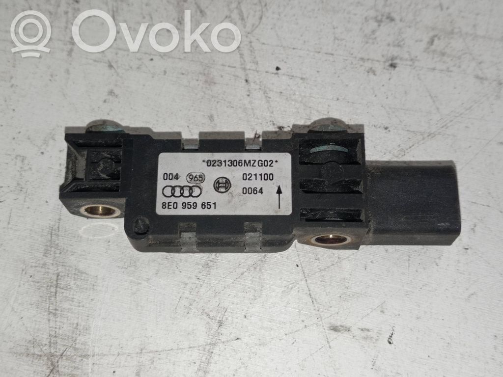 Audi A4 S4 B6 8E 8H Czujnik uderzenia Airbag 