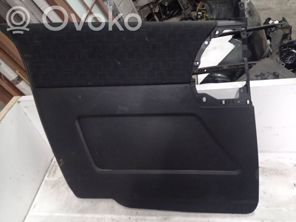 Mazda 5 Moldura del tarjetero de la puerta trasera 