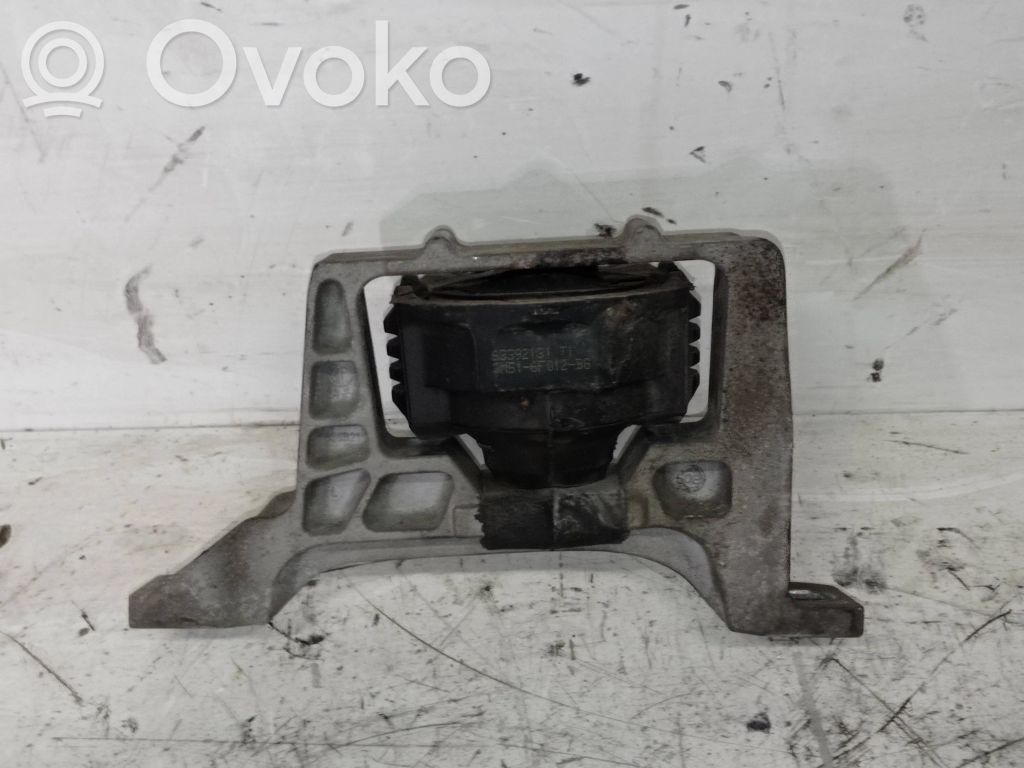 Ford Focus Engine mount bracket 