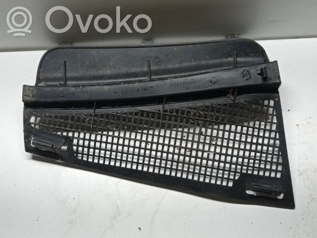 Renault Kangoo I Zierleiste Scheibenwischer 