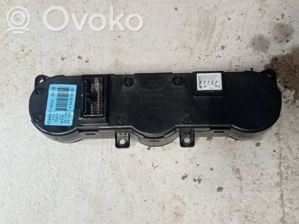 Panel klimatyzacji   972501H200E,A0238
