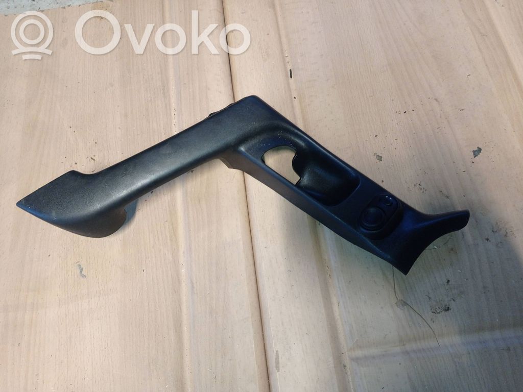 Opel Astra G Obudowa klamki wewnętrznej drzwi przednich 