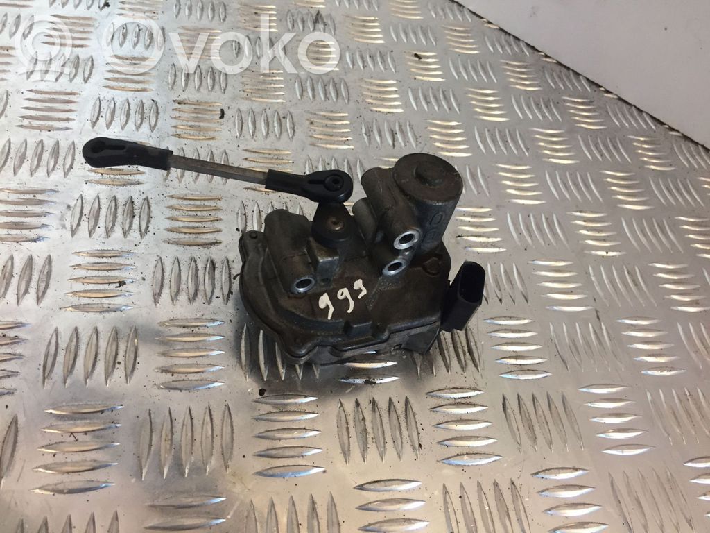 Audi A6 S6 C6 4F Luftklappensteuerungsmotor 