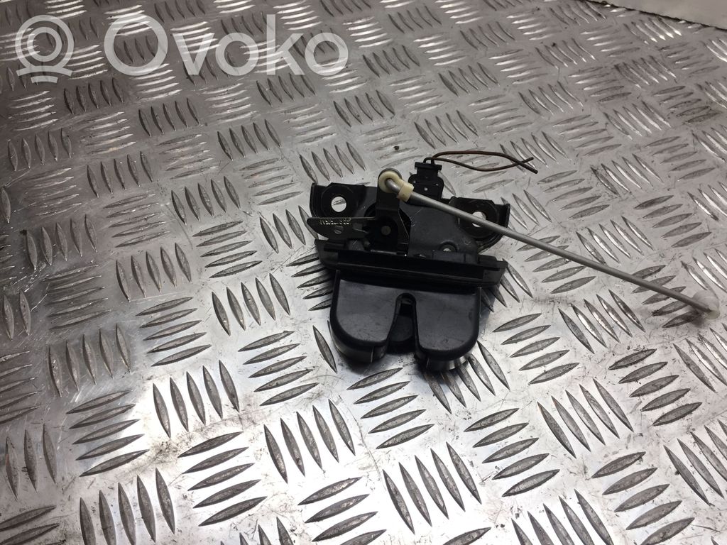 Audi A4 S4 B6 8E 8H Tailgate/trunk/boot lock/catch/latch 